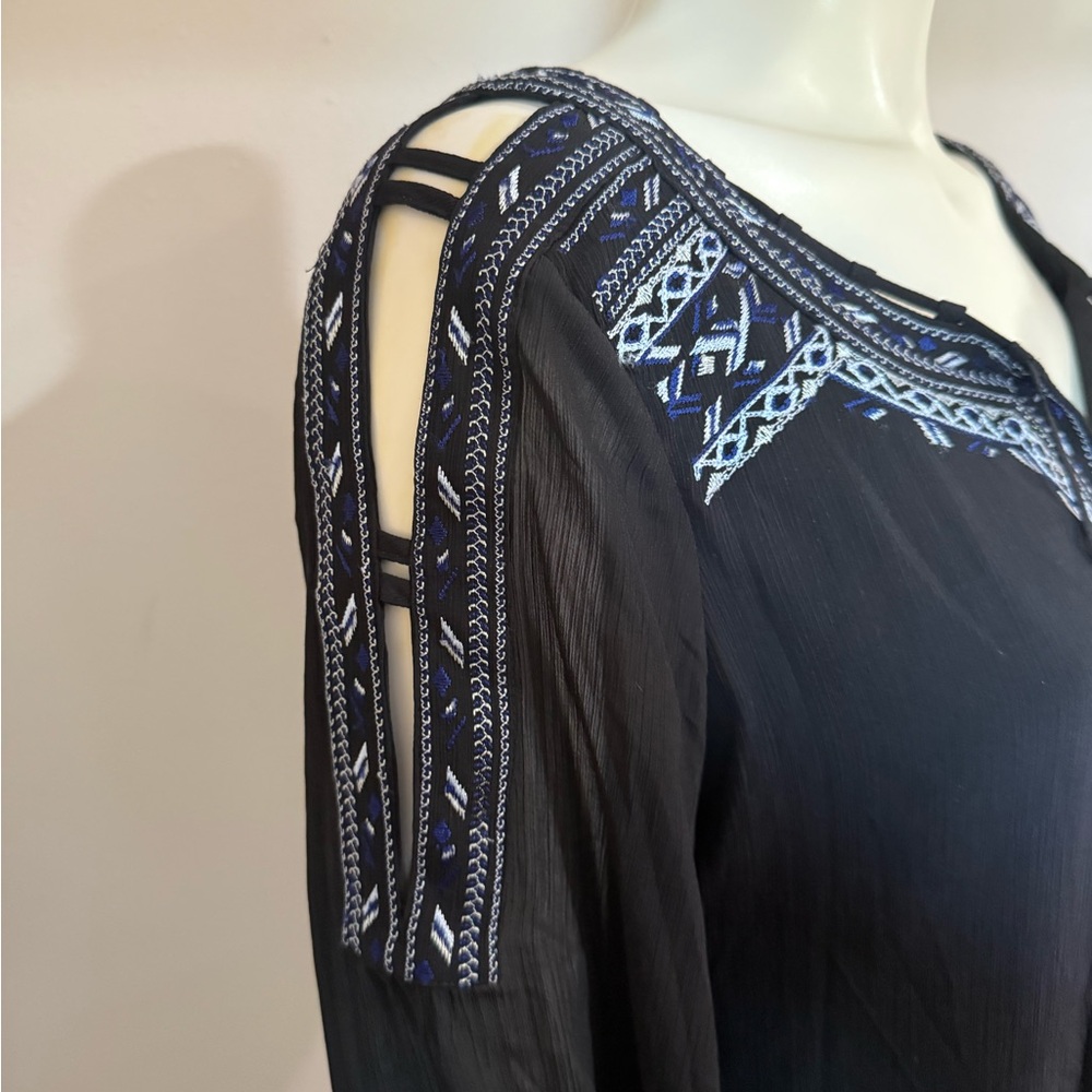 White House Black Market Black Blouse with Blue Embroidery - Picture 5 of 5